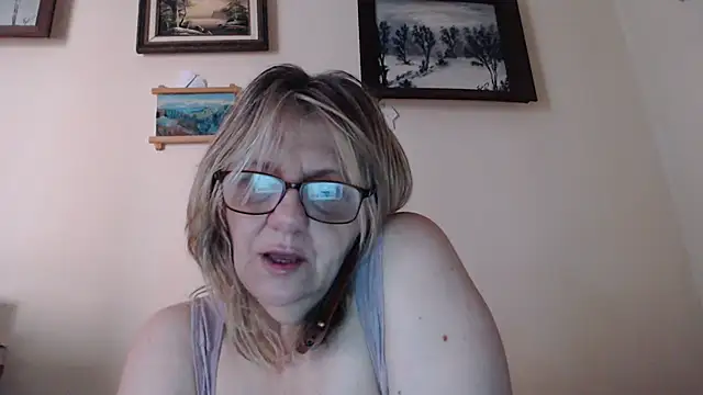 Snapshot of sweet_cats_bg chatting on 07-05-26, 02:57 sweet cats bg online show from 07-05-26, 02:57