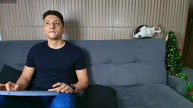 Snapshot of Maykol_Victoriasr chatting on 01-02-25, 06:07 Maykol Victoriasr online show from 01-02-25, 06:07
