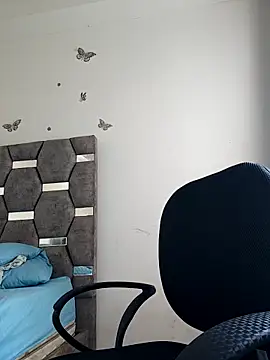 aurelialux online show from 11-14-25, 08:01