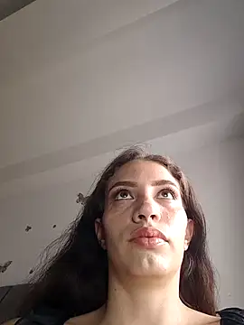 Snapshot of aurelialux chatting on 09-19-25, 09:41 aurelialux online show from 09-19-25, 09:41