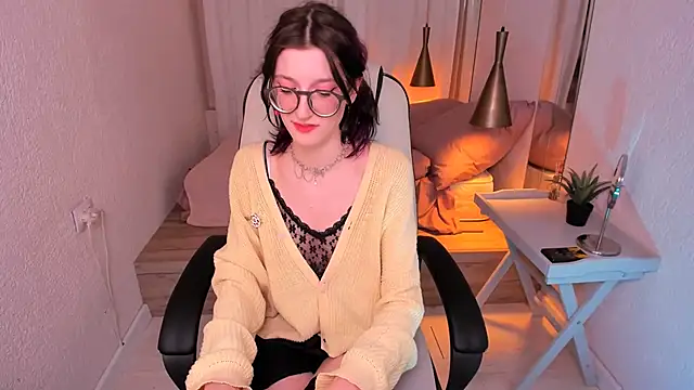 Lil Melanie  online show from 01-18-25, 05:59