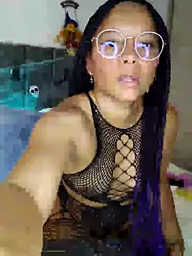 Snapshot of Kassandra_12 chatting on 10-25-25, 05:46 Kassandra 12 online show from 10-25-25, 05:46