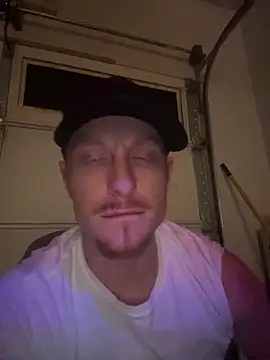 bigred0808 online show from 01-17-26, 08:51