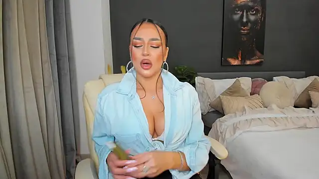 Sonia  Rey online show from 01-13-26, 04:22