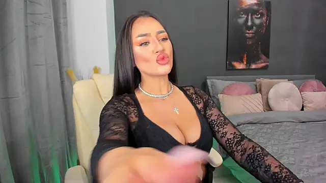 Snapshot of Sonia__Rey chatting on 02-09-25, 06:16 Sonia Rey online show from 02-09-25, 06:16