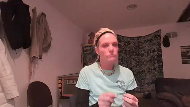 Snapshot of AddieAssets chatting on 12-08-24, 07:05 AddieAssets online show from 12-08-24, 07:05