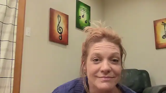 Snapshot of AddieAssets chatting on 11-05-25, 08:50 AddieAssets online show from 11-05-25, 08:50