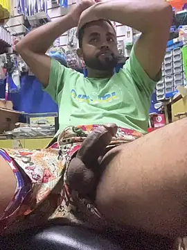 Sheik z o online show from 10-18-25, 01:40