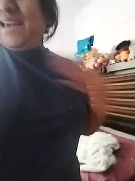 EmpaticBolillo online show from 02-26-26, 06:52