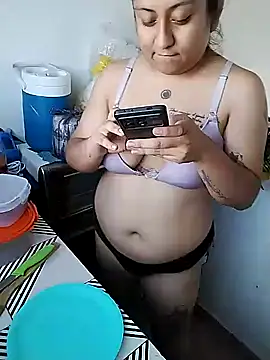 EmpaticBolillo online show from 04-05-26, 02:24