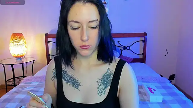 adell berry online show from 10-24-25, 01:48