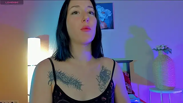 adell berry online show from 10-10-25, 01:50