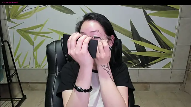 adell berry online show from 09-27-25, 02:18