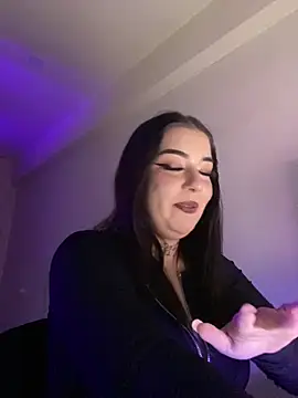 Snapshot of EmaSky chatting on 11-02-25, 06:24 EmaSky online show from 11-02-25, 06:24