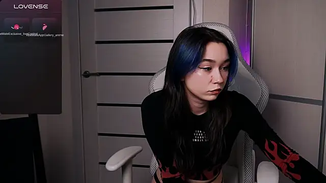 Snapshot of Kimiko__ chatting on 05-05-26, 04:21 Kimiko online show from 05-05-26, 04:21