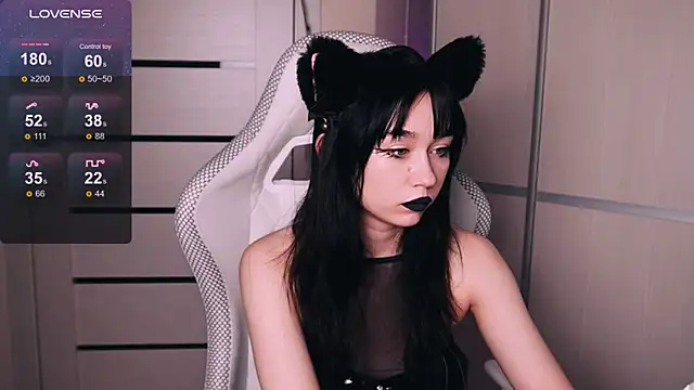 Snapshot of Kimiko__ chatting on 06-05-26, 12:26 Kimiko online show from 06-05-26, 12:26
