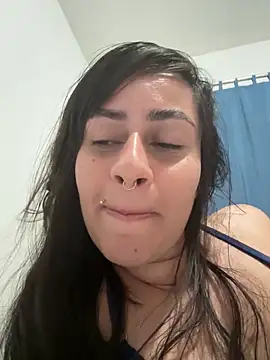 Snapshot of Blue_butterfly chatting on 09-28-25, 03:24 Blue butterfly online show from 09-28-25, 03:24