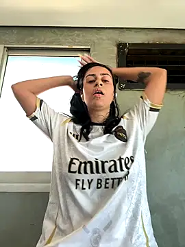 Snapshot of Blue_butterfly chatting on 09-27-25, 03:18 Blue butterfly online show from 09-27-25, 03:18