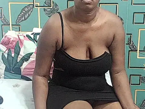 Snapshot of BootyCurvy01 chatting on 03-01-25, 04:22 BootyCurvy01 online show from 03-01-25, 04:22