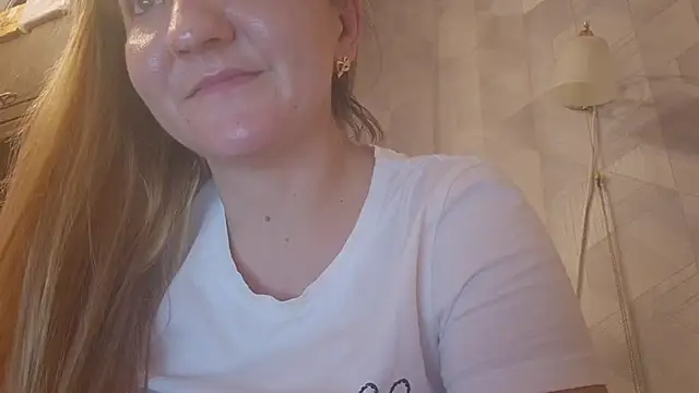 EstrellaWalters online show from 11-08-25, 06:00