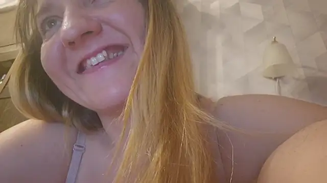EstrellaWalters online show from 05-19-26, 04:58