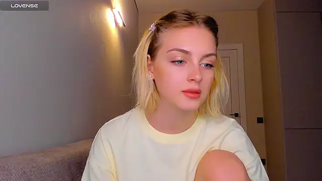 Snapshot of pretty_girlnextdoor chatting on 12-07-24, 05:48 pretty girlnextdoor online show from 12-07-24, 05:48