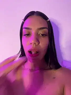 -Naomyy- online show from 01-25-25, 02:37
