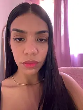 -Naomyy- online show from 01-25-25, 09:14