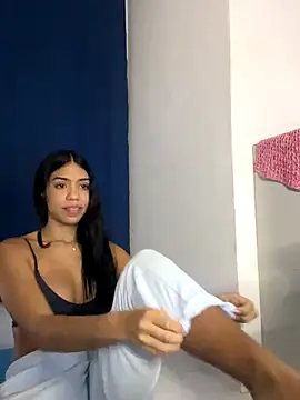 -Naomyy- online show from 10-22-25, 09:42