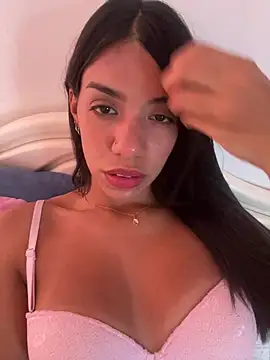 -Naomyy- online show from 03-08-25, 09:40
