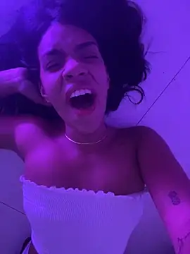 -Naomyy- online show from 09-25-25, 12:27