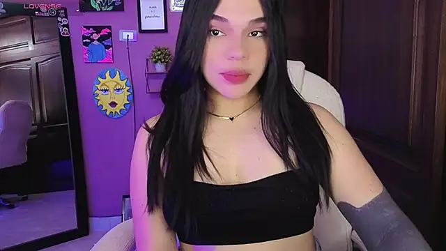 Snapshot of Veronica_111 chatting on 09-15-25, 01:55 Veronica 111 online show from 09-15-25, 01:55