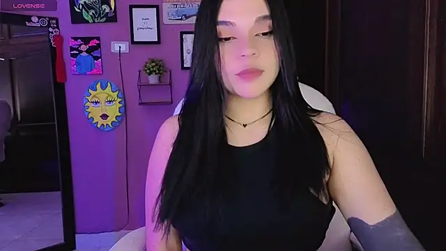 Snapshot of Veronica_111 chatting on 10-06-25, 02:24 Veronica 111 online show from 10-06-25, 02:24