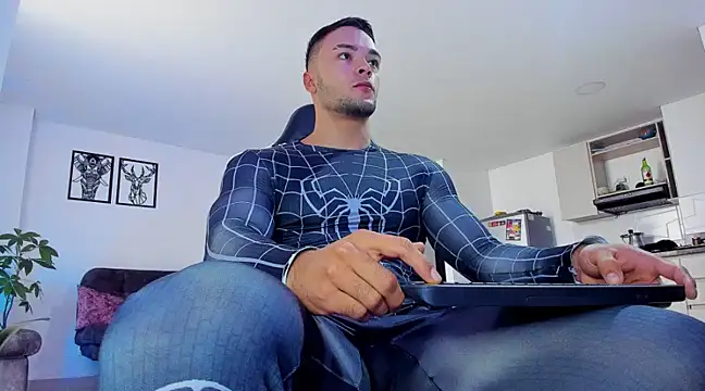 alexander collin02 online show from 01-06-25, 01:30