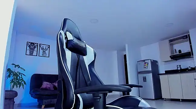 alexander collin02 online show from 12-17-24, 12:33