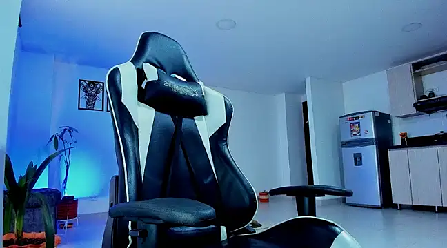 alexander collin02 online show from 03-07-25, 01:18