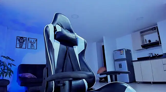 alexander collin02 online show from 12-11-24, 12:23