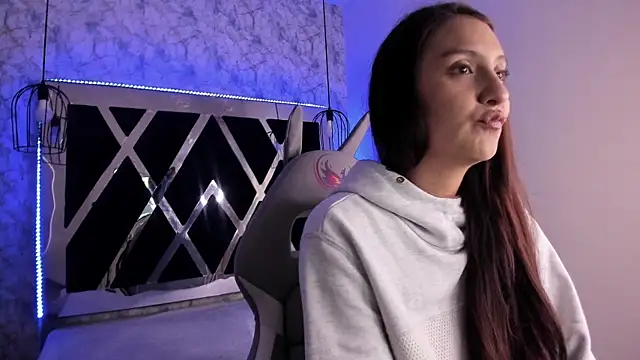  alaia collway  online show from 01-30-25, 12:06