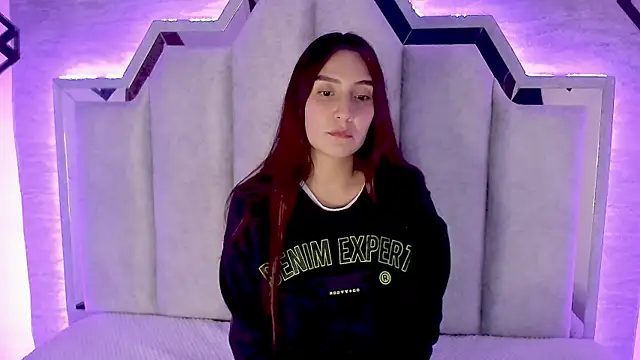  alaia collway  online show from 02-11-25, 02:57