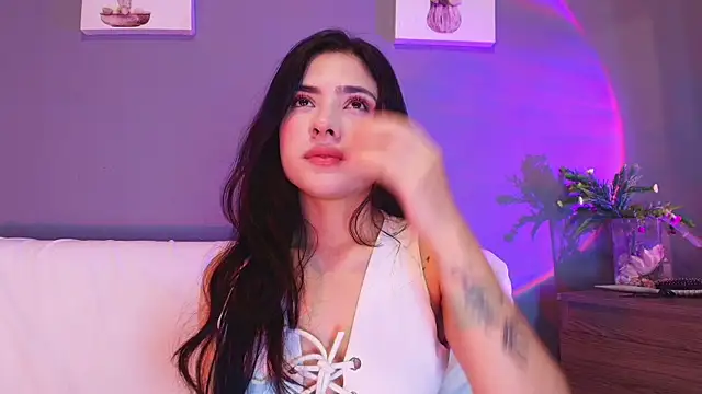 adara johnson   online show from 04-05-26, 11:39