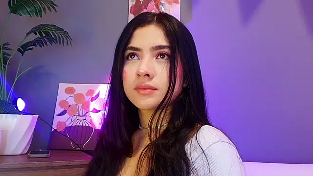 Snapshot of adara_johnson__ chatting on 07-17-26, 11:51 adara johnson online show from 07-17-26, 11:51