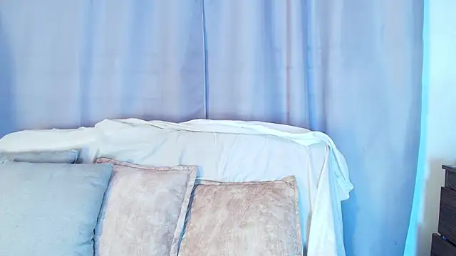 adara johnson   online show from 11-01-25, 11:48