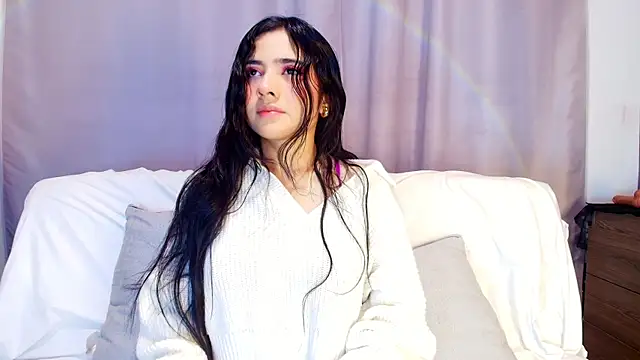 adara johnson   online show from 10-15-25, 11:40