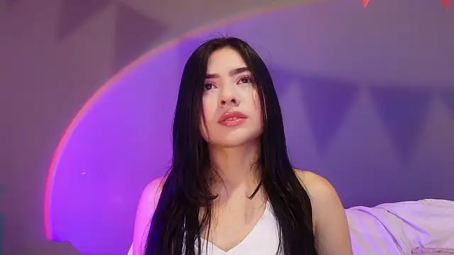Snapshot of adara_johnson__ chatting on 06-19-26, 11:49 adara johnson online show from 06-19-26, 11:49