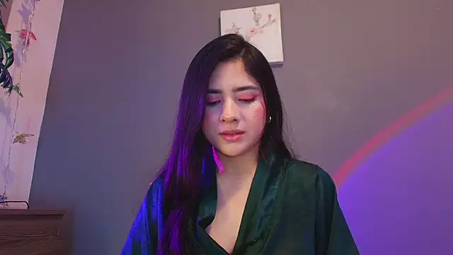 Snapshot of adara_johnson__ chatting on 06-07-26, 11:48 adara johnson online show from 06-07-26, 11:48