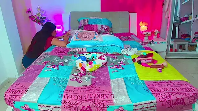 Kendralove31xxx online show from 05-05-26, 03:09