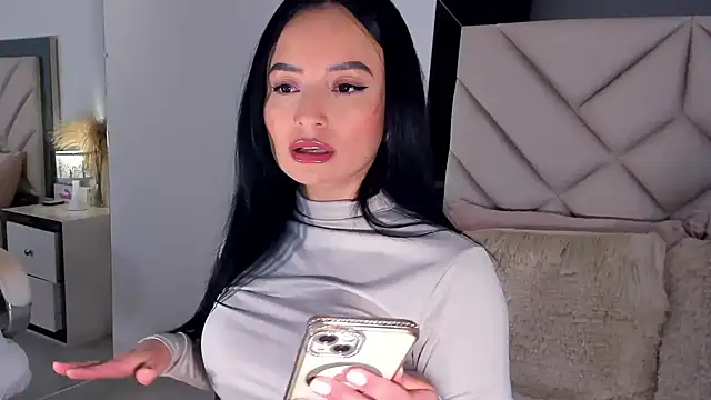 Snapshot of alexa_tobar chatting on 05-20-26, 10:18 alexa tobar online show from 05-20-26, 10:18