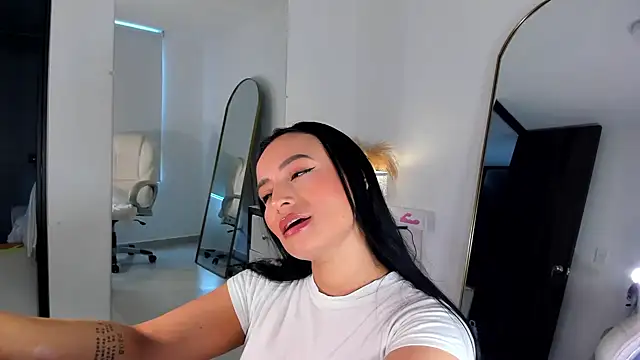 Snapshot of alexa_tobar chatting on 05-31-26, 07:03 alexa tobar online show from 05-31-26, 07:03