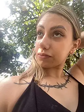 loira messi online show from 02-25-25, 08:32