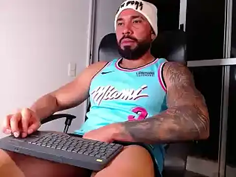 roman muscle online show from 02-18-25, 03:42